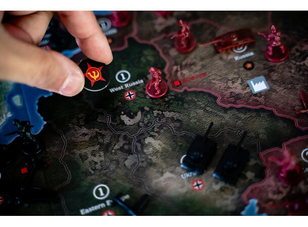 Axis & Allies 1941 Brætspil Et hurtigere Axis & Allies! 