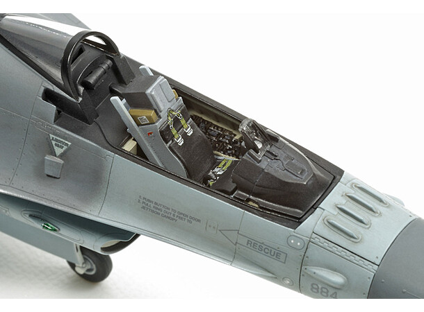 Lockheed F-16CJ Block 50 Fighting Falcon Tamiya 1:72 Byggesæt 