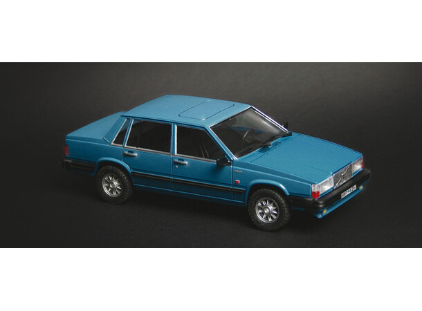 Volvo 760 GLE Italeri 1:24 byggesæt 