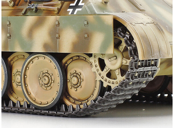Tysk kampvogn Panther Ausf.D Tamiya 1:48 byggesæt 